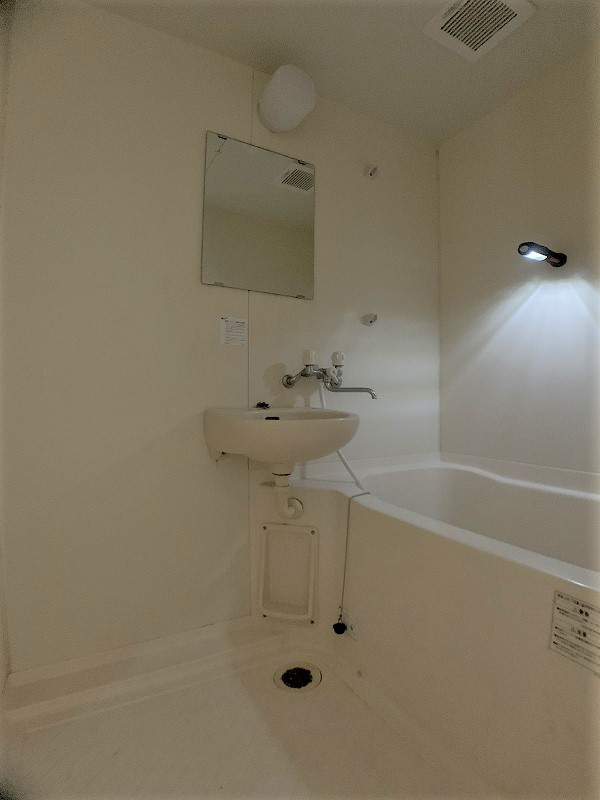 ブエナカーサ上田の浴室