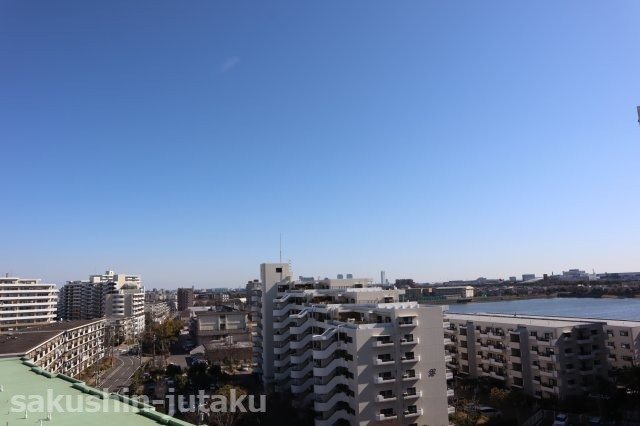 谷津パークタウンの展望|眼下に広がる谷津干潟　幕張新都心が見れます。