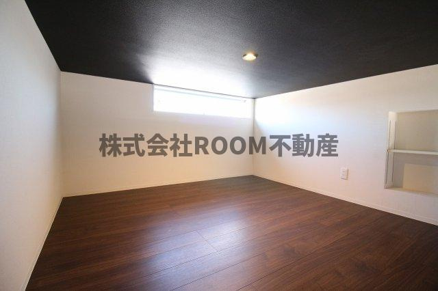 ブランエノワールの洋室|ゆったりした洋室です