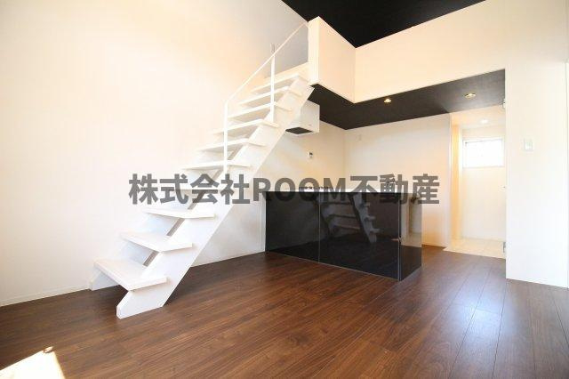 ブランエノワールの居間・リビング|ゆったりとした居間です