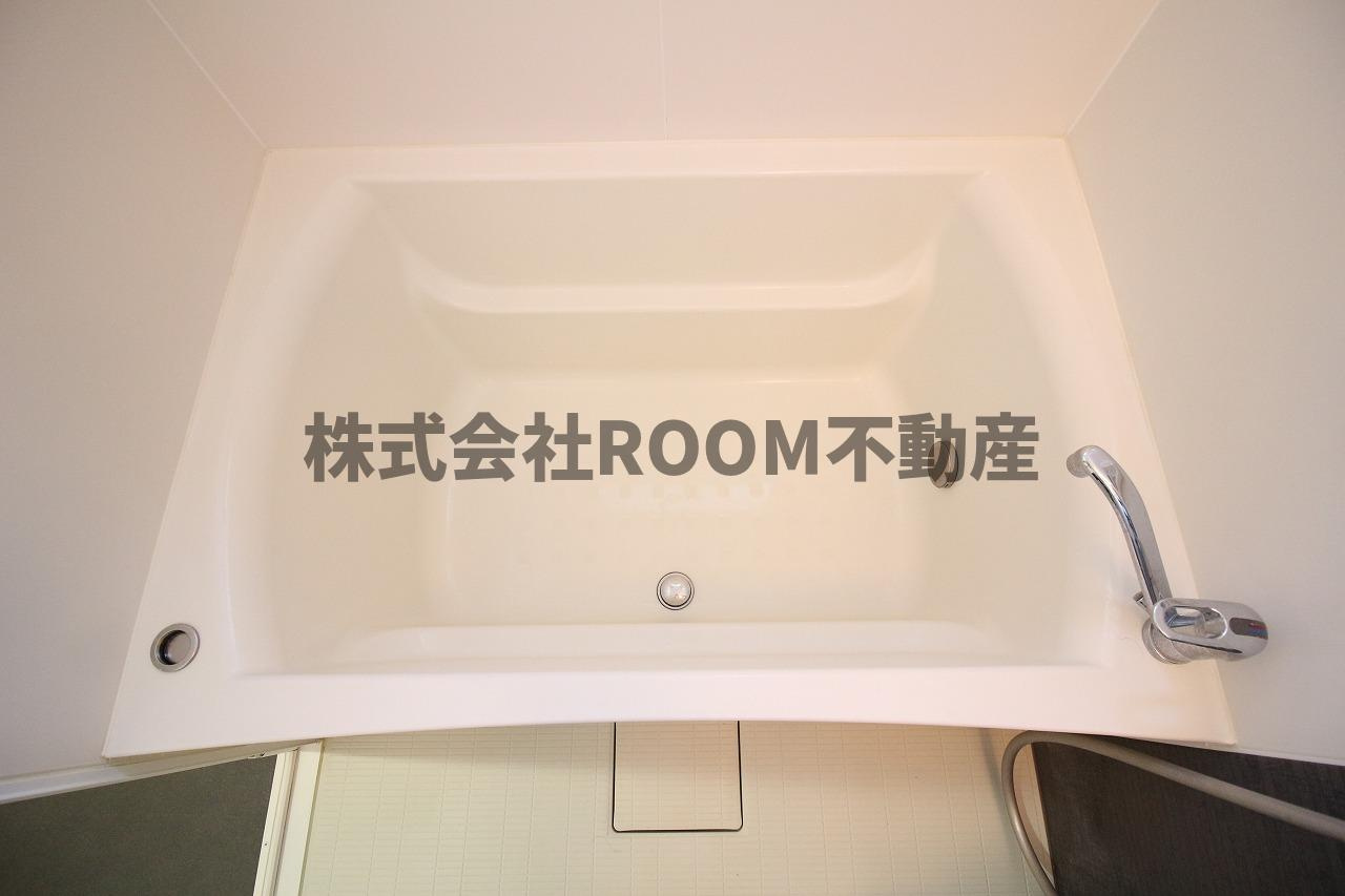 ブランエノワールの浴室|お風呂です