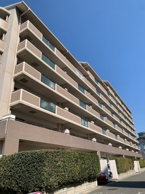 【外観】 | リーフガーデン和泉中央３番館 | きれいな外観です