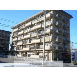 中島コーポラスのエントランス
