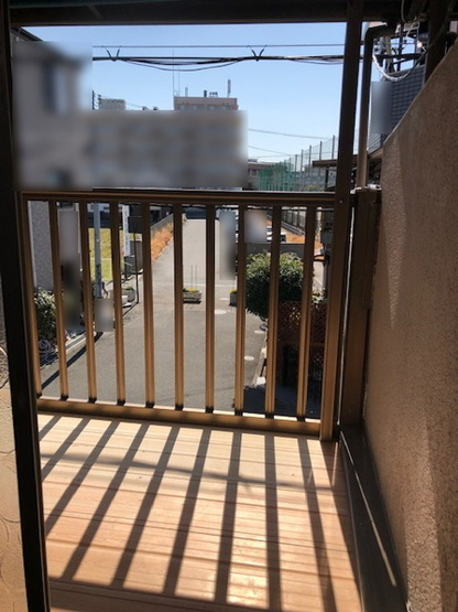 【バルコニー】