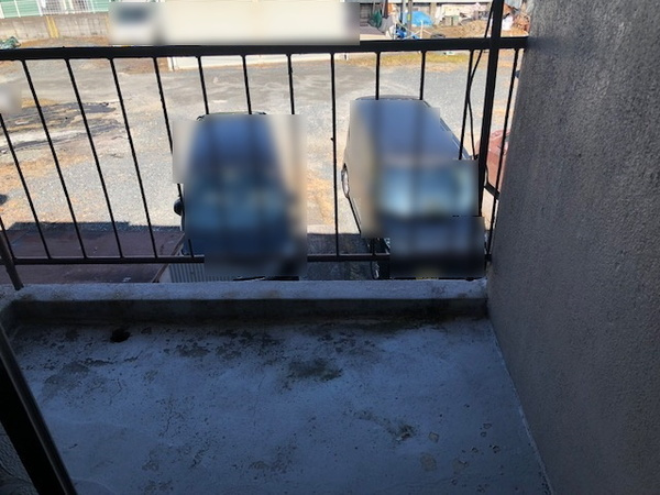 【バルコニー】