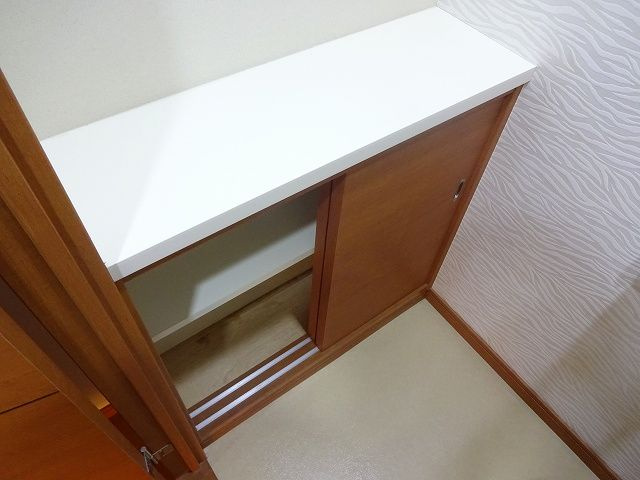 【玄関】 | サンシティ博多 | 明るい玄関です
