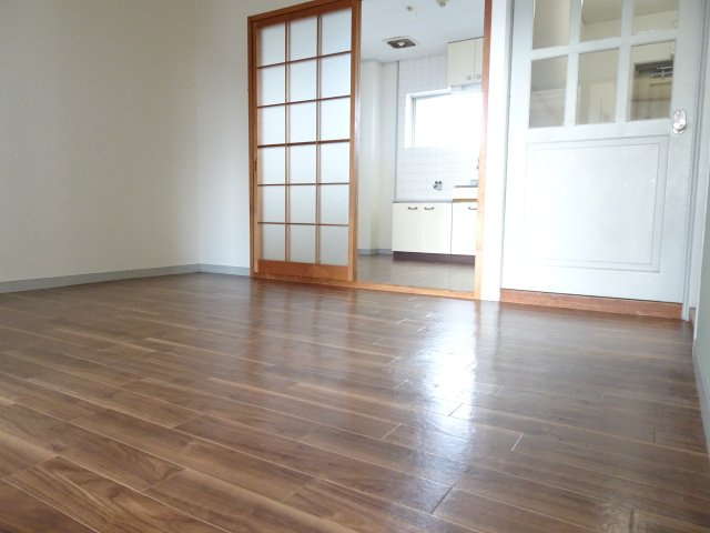 レジデントリバティーの居間・リビング