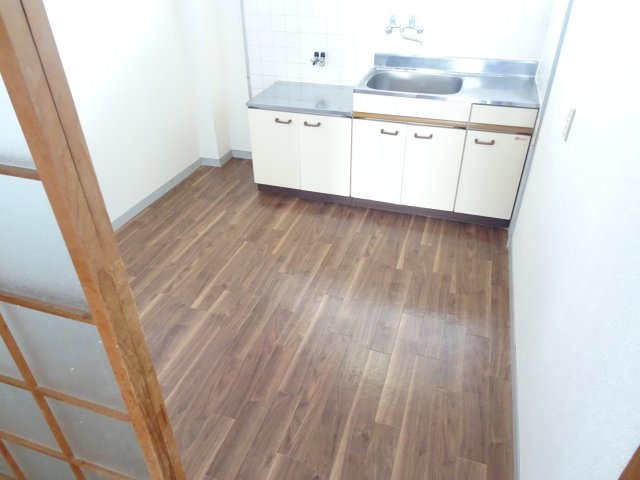 レジデントリバティーのキッチン