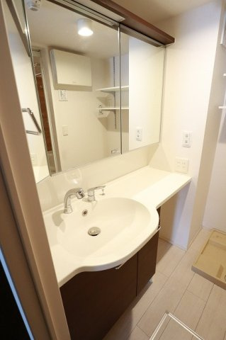 ゼファーコートⅡの独立洗面台|※別部屋のイメージ写真です。
