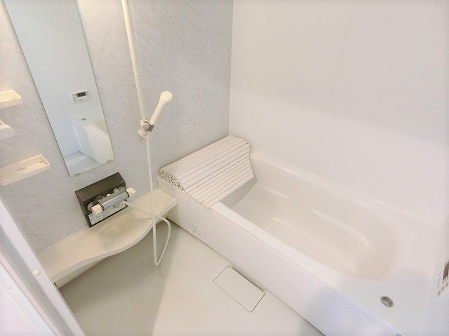 ファヴォーレⅢの浴室