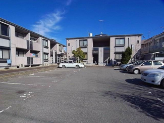 【駐車場】 | サンガーデン浄泉　東棟　 | ガレージ☆イメージ写真