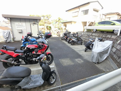【その他共用部分】 | 獅子ヶ谷ハイツＢ棟 | バイク置場です。
