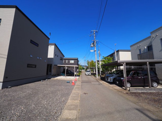 【前面道路含む現地写真】