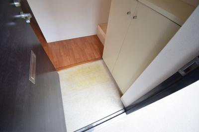 【玄関】 | サムティ神戸浜崎通 | シンプルで落ち着いた玄関です。