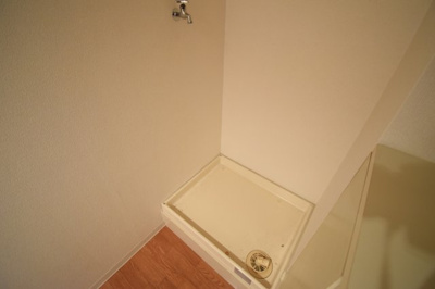 【内装】 | サムティ神戸浜崎通 | 洗濯機置場はこのようになっております。