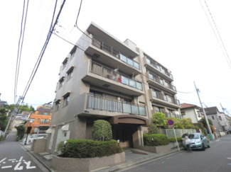 【外観】 | 総戸数２７戸、１９９３年３月築、管理人は日勤勤務につき管理体制良好です♪