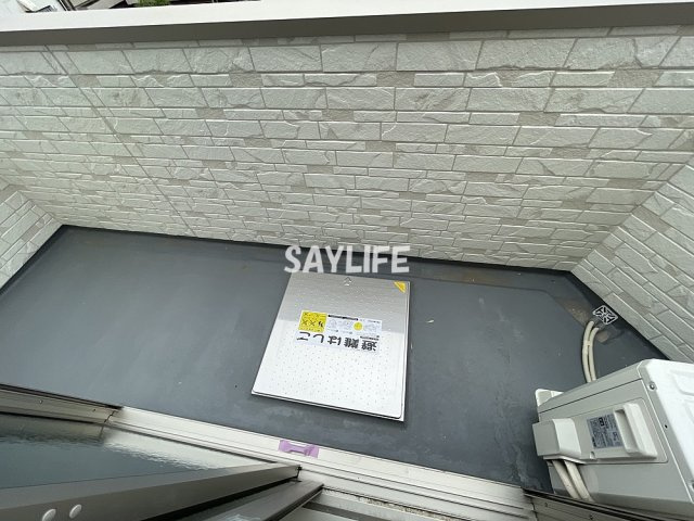 コスモクレスト荒本のバルコニー