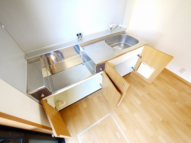 アンシャンテ宮の森Ⅴのキッチン|コンパクトなキッチンで掃除もラクラク