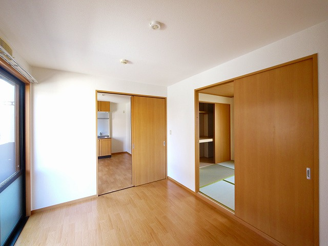 アンシャンテ宮の森Ⅴの洋室|個人の部屋や寝室として使える洋室です