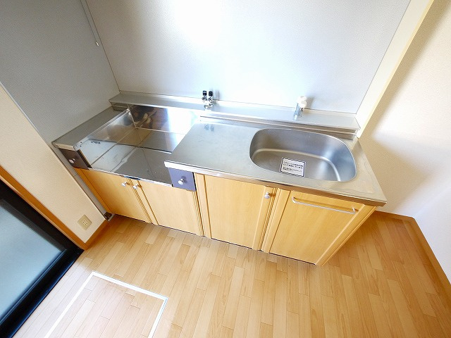 アンシャンテ宮の森Ⅴのキッチン|コンパクトなキッチンで掃除もラクラク