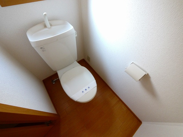 アンシャンテ宮の森Ⅴのトイレ|コンパクトで使いやすいトイレです