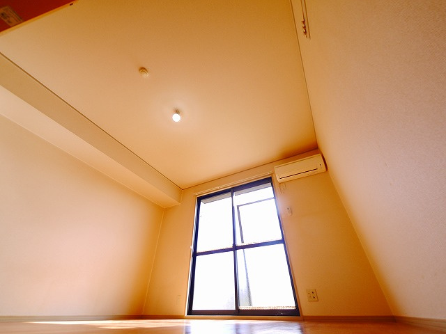 セジュール筒井の内装|使い勝手のいい洋室です