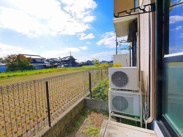 セジュール筒井の庭|お庭で自由な時間を過ごせます