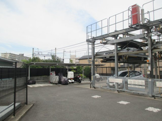 【駐車場】 | 機械式駐車場
月額：1500円～4500円