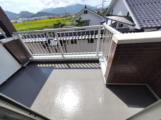 ユニメゾン翔隆弐番館のバルコニー