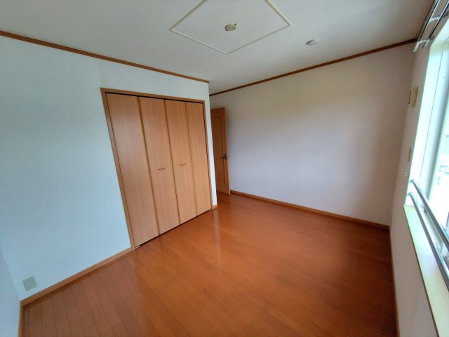 ユニメゾン翔隆弐番館の洋室