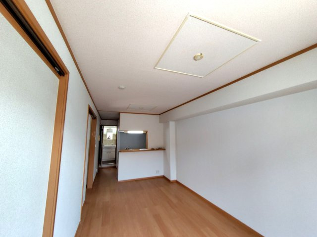 ユニメゾン翔隆弐番館の居間・リビング