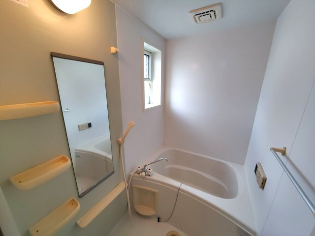 ユニメゾン翔隆弐番館の浴室