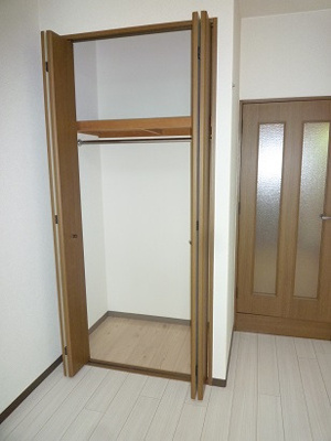 【収納】 | ルーチェⅠ番館 | ※イメージ　反転タイプのお部屋です
