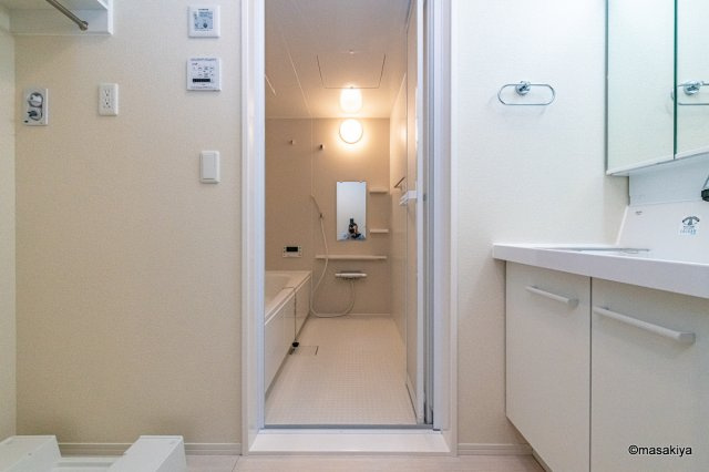 ファルコンベース若宮の洗面所|洗面