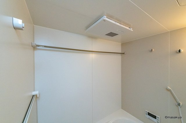 ファルコンベース若宮の浴室|浴室乾燥機