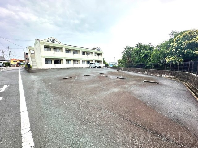 パーシモン大崎の駐車場