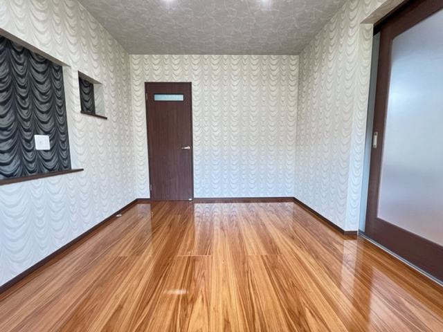 ジャパン幸ビルの寝室