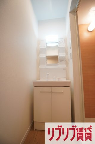 Anjour（アンジュール）の洗面所