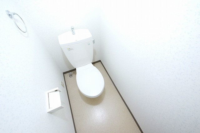 奈良アサカハイツのトイレ|シンプルで使いやすいトイレです