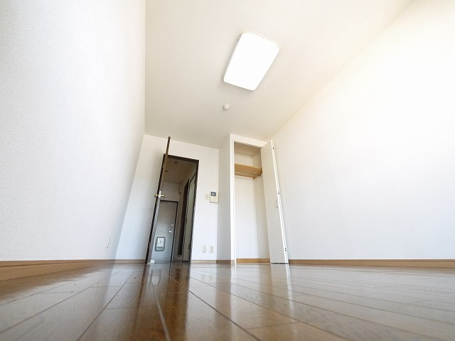 ラ・パストラールの洋室