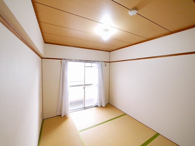 飯田マンションの和室