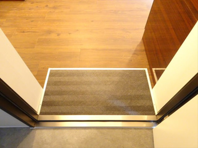 【玄関】 | Residence caritas Hatagaya