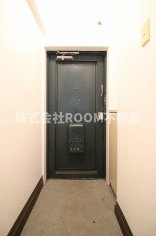 パナシティⅢの玄関|明るい玄関です