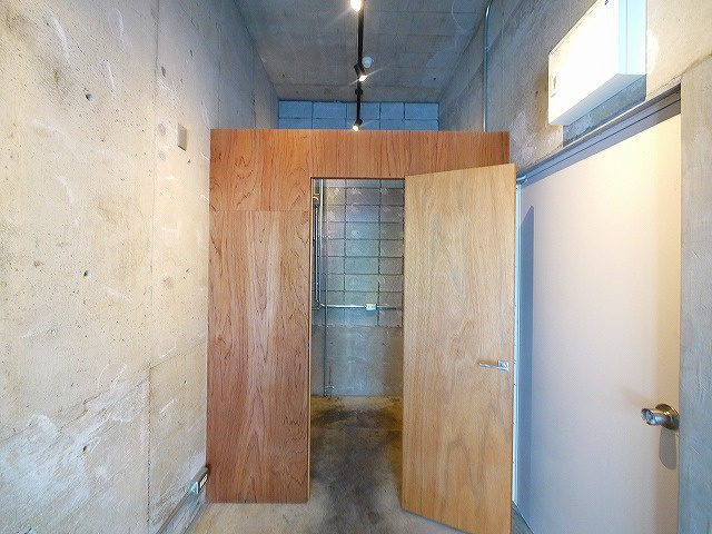 アルファパレットの内装