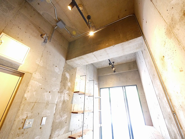 アルファパレットの内装