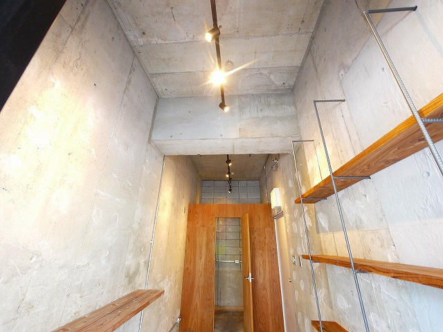 アルファパレットの内装