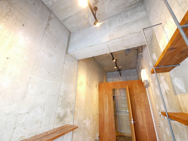 アルファパレットの内装