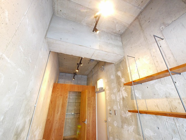 アルファパレットの内装