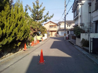 【前面道路含む現地写真】