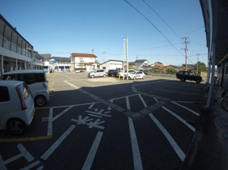【駐車場】